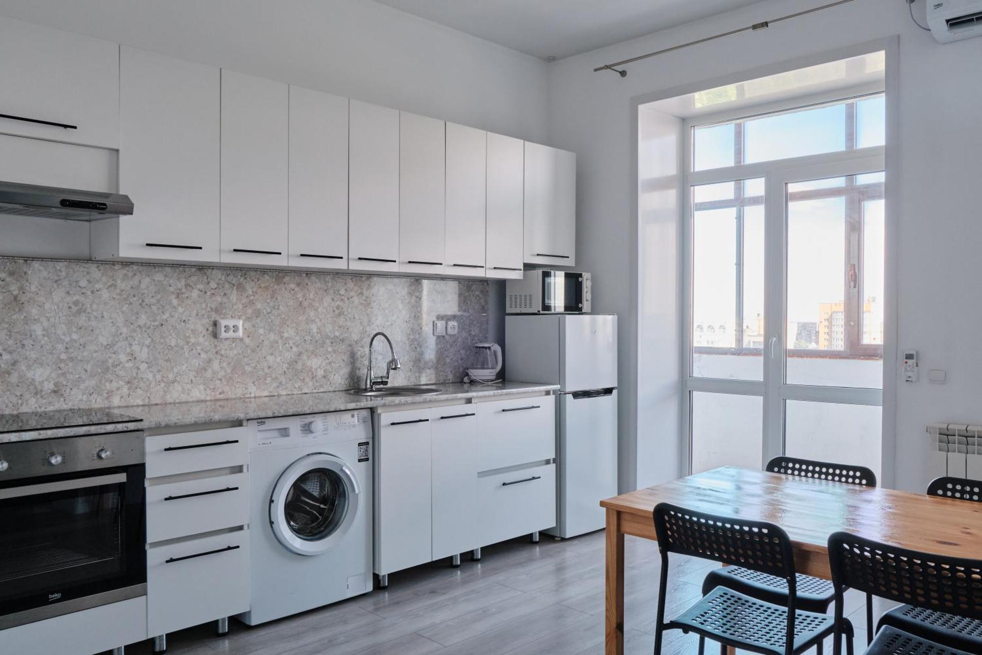 Seven City Apartments Semey Exterior photo