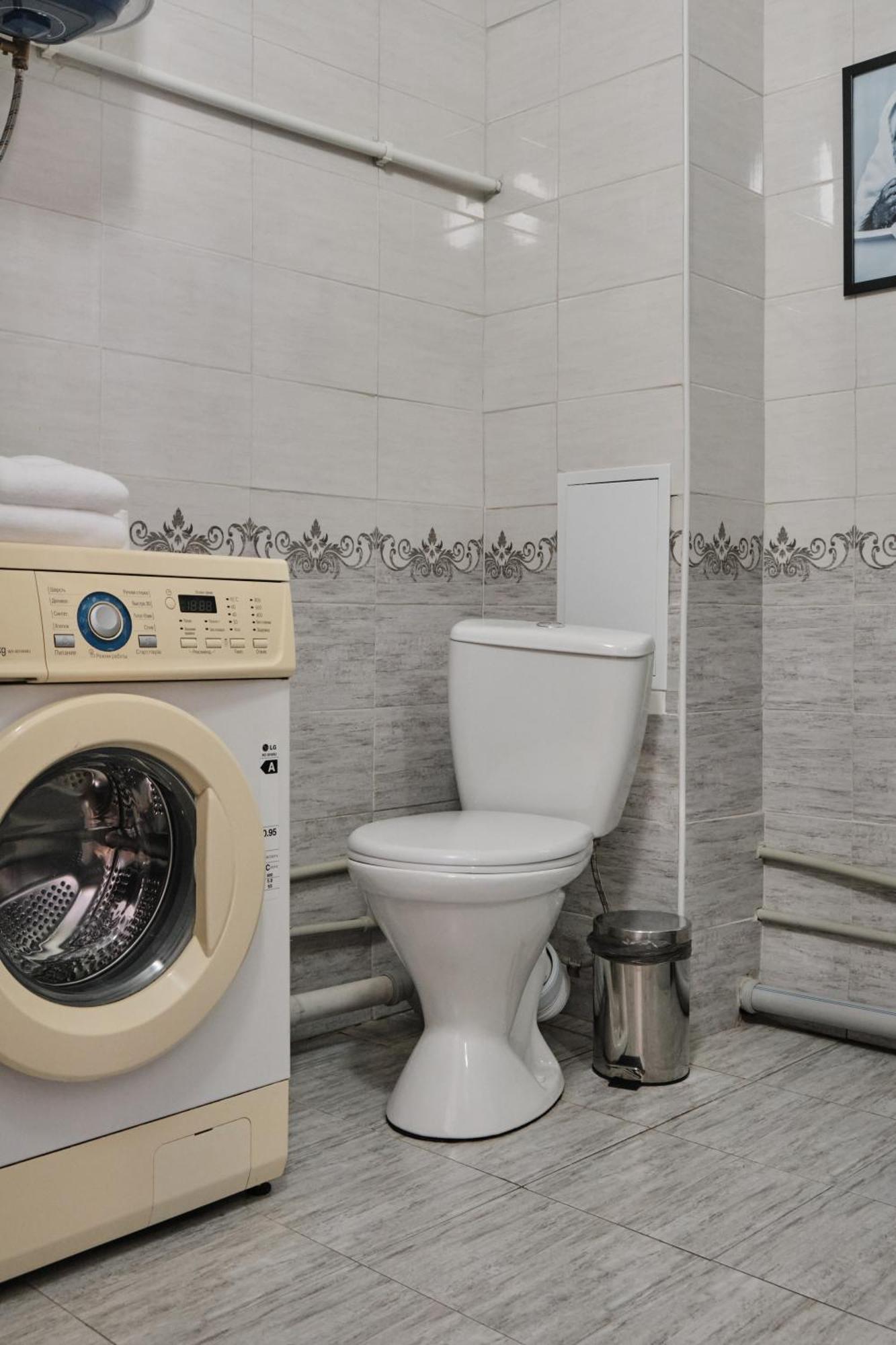 Seven City Apartments Semey Exterior photo